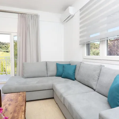 Mare Monte Luxury 1 *