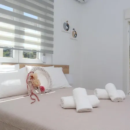 Mare Monte Luxury 1 *